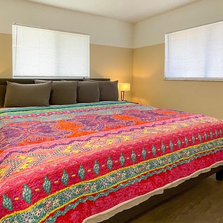 Lazy Cuckoo Inn - Sleek And Stylish Studio Apartments Fort Myers Beach Εξωτερικό φωτογραφία